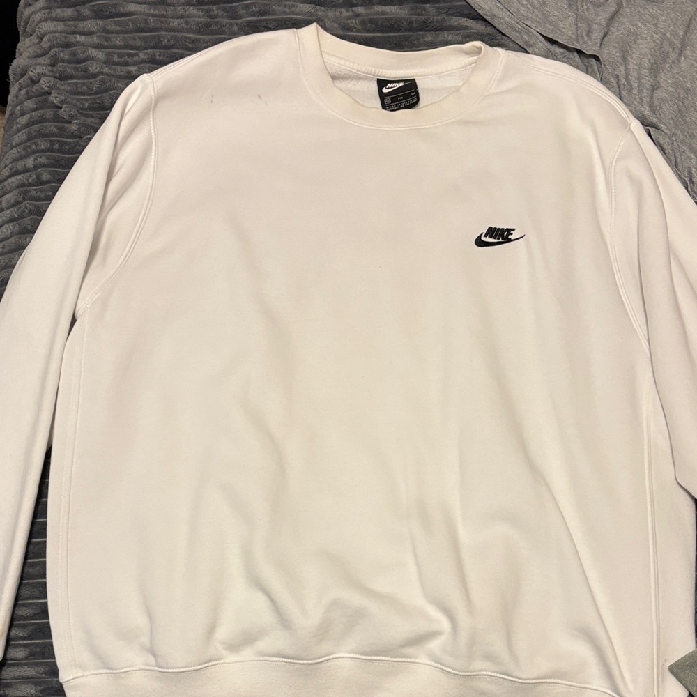 Nike Men's White Crewneck Sweater - Picture 1 of 3